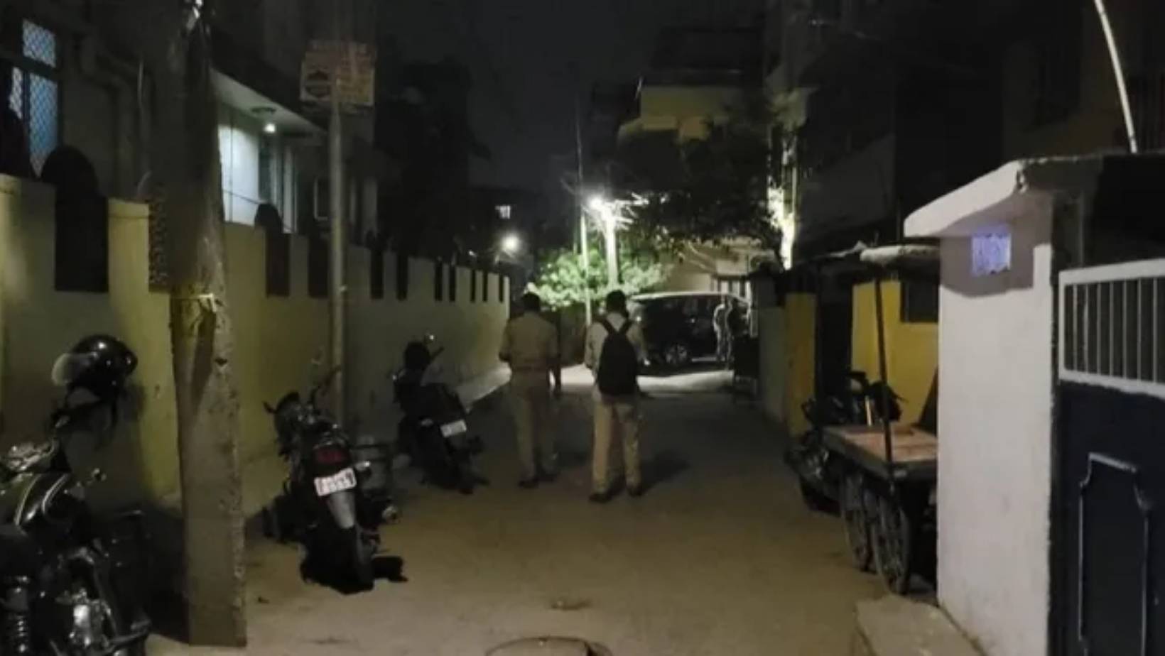 Patna Shastrinagar Businessman Shot Apartment Cctv Attack