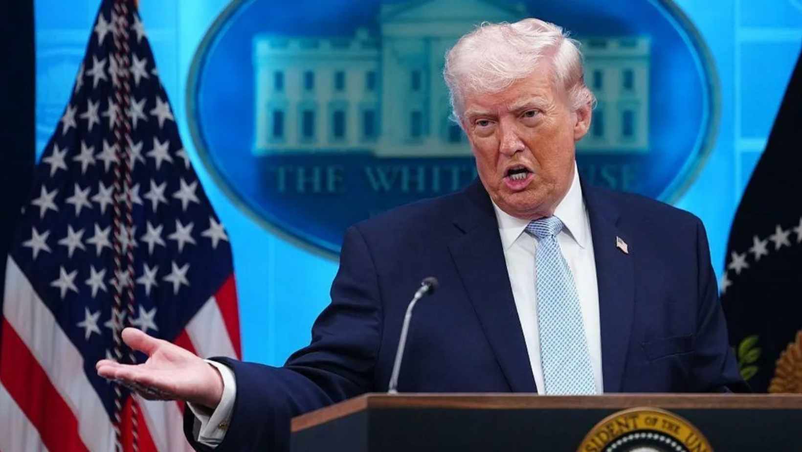 Trump Warning Iran Hormuz Strait Nuclear Threat 2026